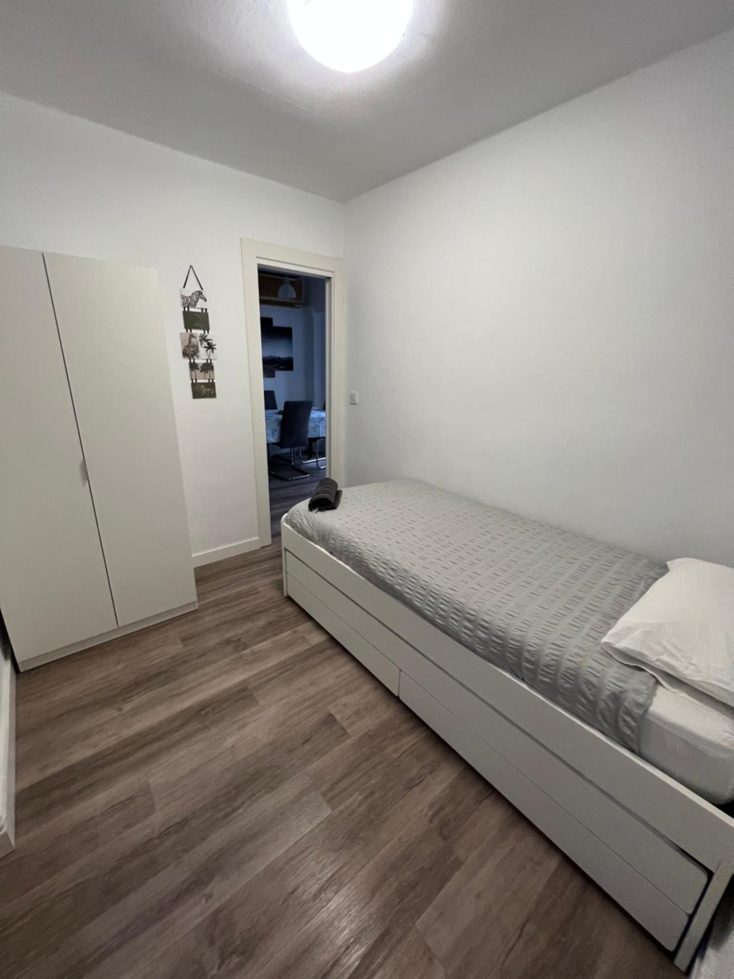 Ferienwohnung Apartamento En Zaragoza Junto A La Estacion Delicias Exterior foto